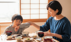 肘をついて食べるのはマナー違反？理由と直し方を徹底解説