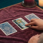 なぜタロット占いユーチューブ人気は凄まじいのか？当たる動画の選び方から活用術まで徹底解説
