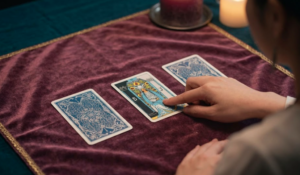 なぜタロット占いユーチューブ人気は凄まじいのか？当たる動画の選び方から活用術まで徹底解説
